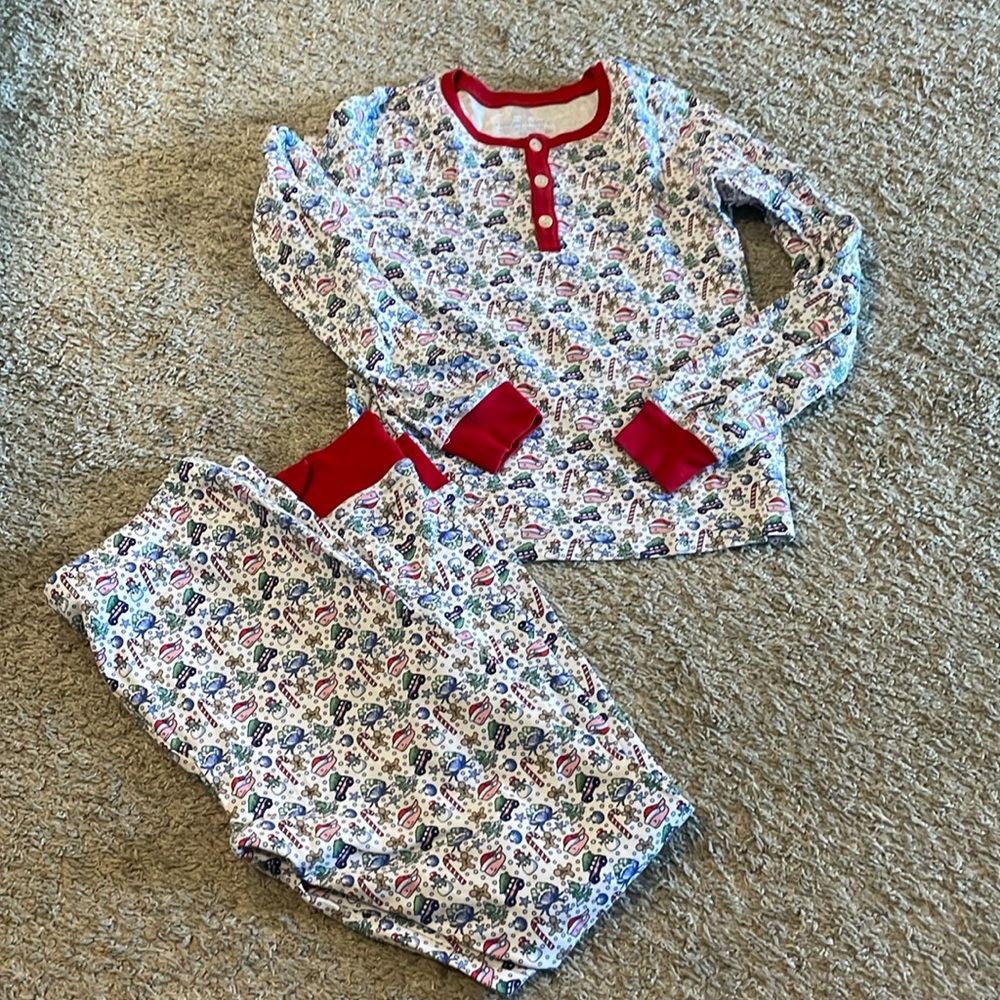 Vineyard Vines size 10 pajamas EUC